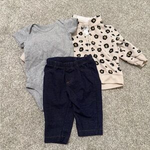 Carter's outfit 0-3M